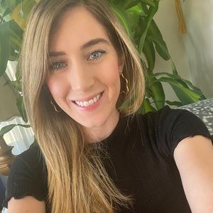 Meet your Posher, Carla